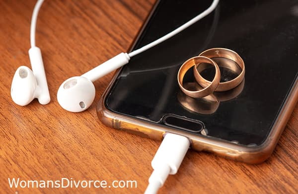 Digital Divorce - uncoupling your tech connection